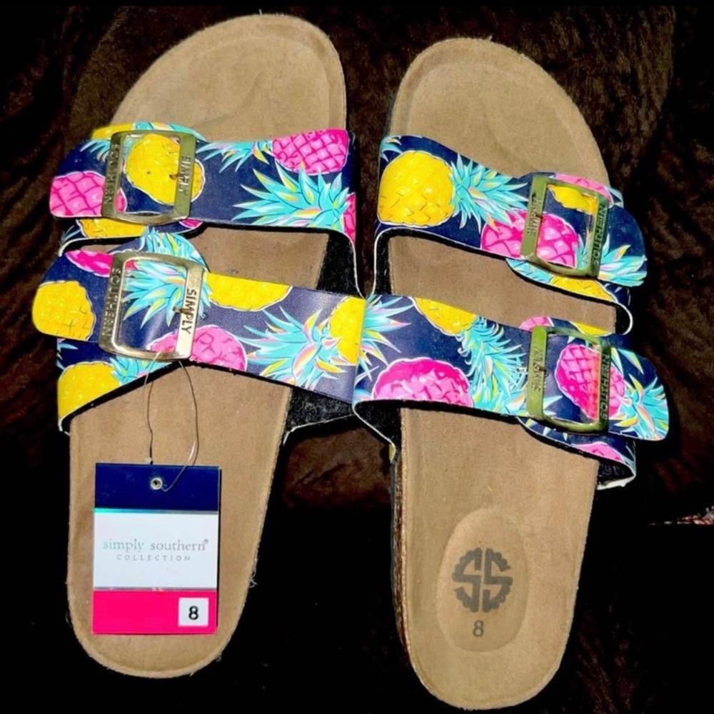Simply Southern pineapple sandals (NWT)